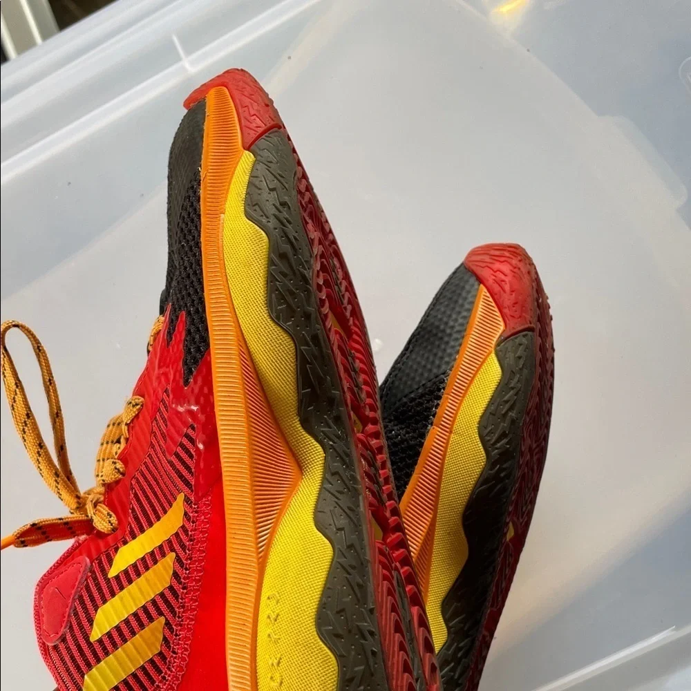 Adidas same 8 Kids Sneakers in Red and Yellow Disney Pixar Mr. incredible size 5